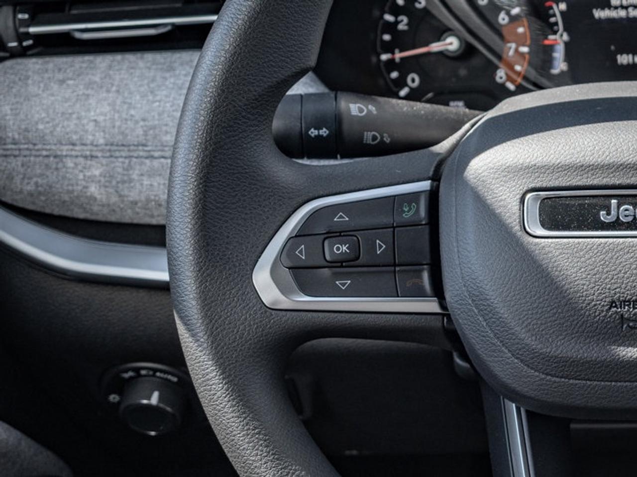 2026 Jeep Compass Sport Photo