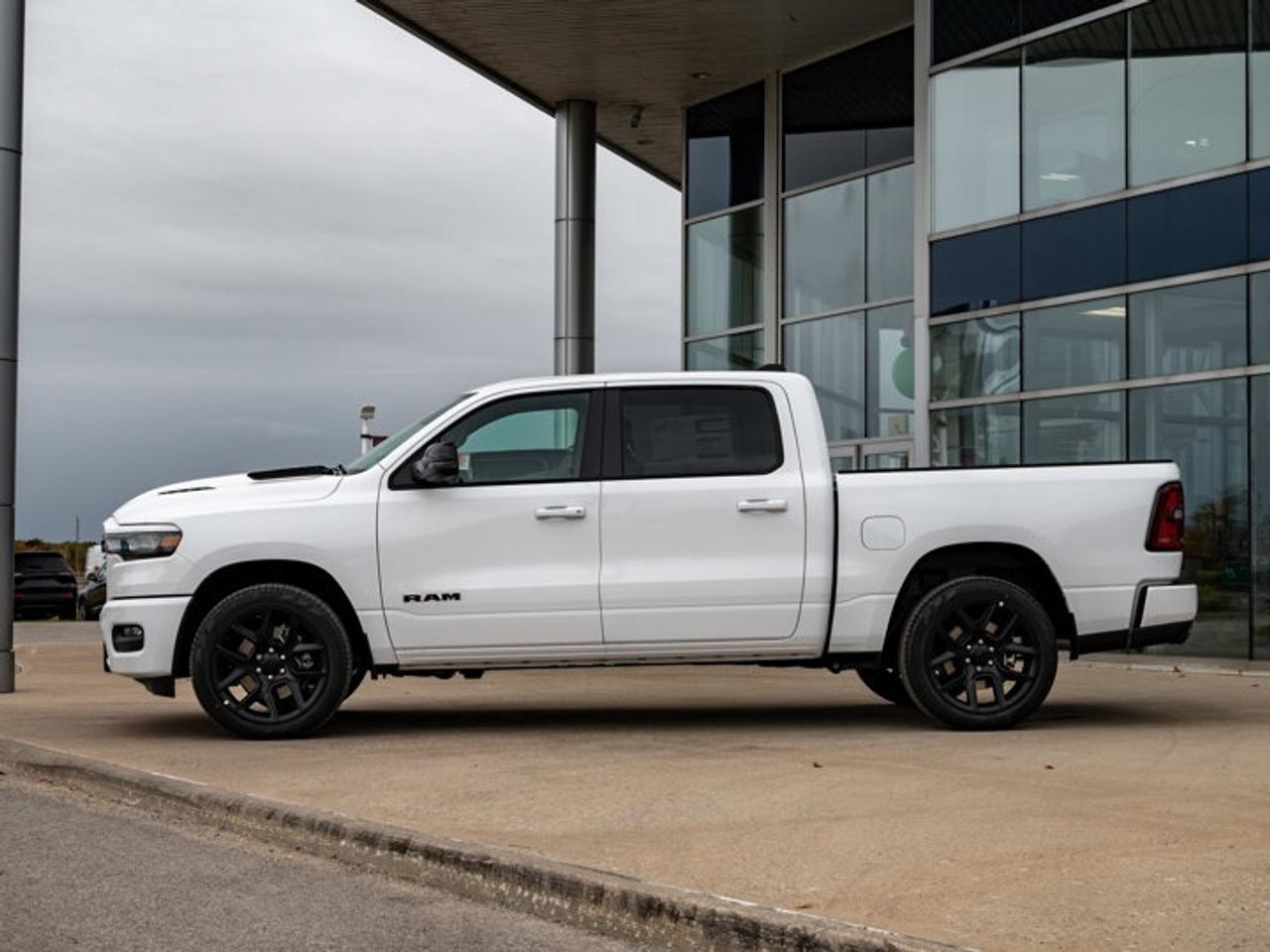 2026 RAM 1500 SPORT Photo3