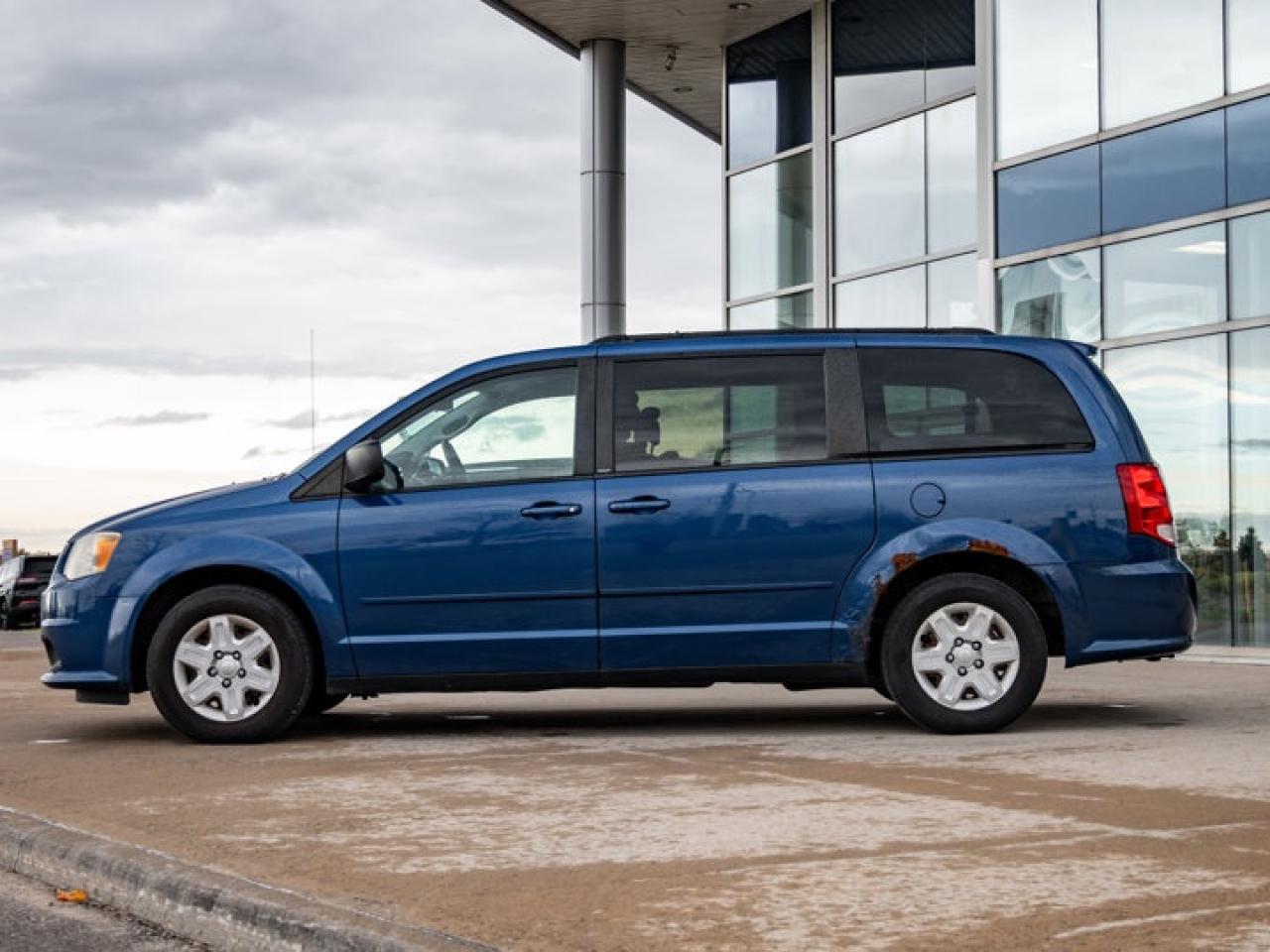 2011 Dodge Grand Caravan SXT Photo