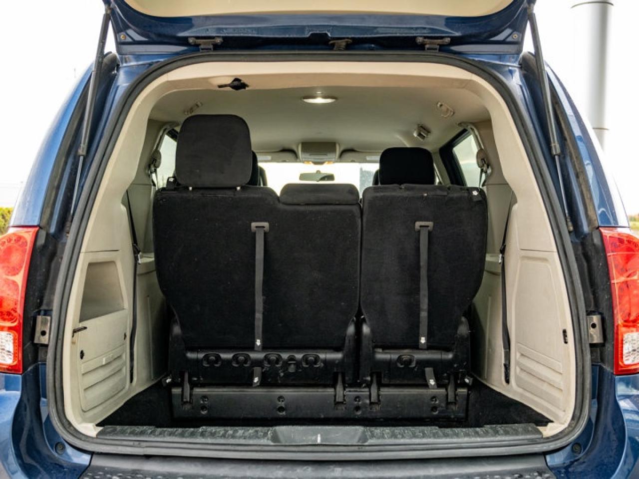 2011 Dodge Grand Caravan SXT Photo