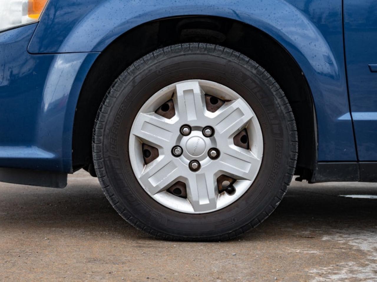 2011 Dodge Grand Caravan SXT Photo