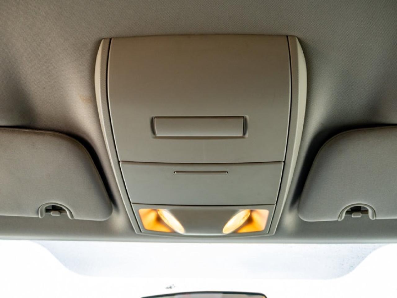 2011 Dodge Grand Caravan SXT Photo