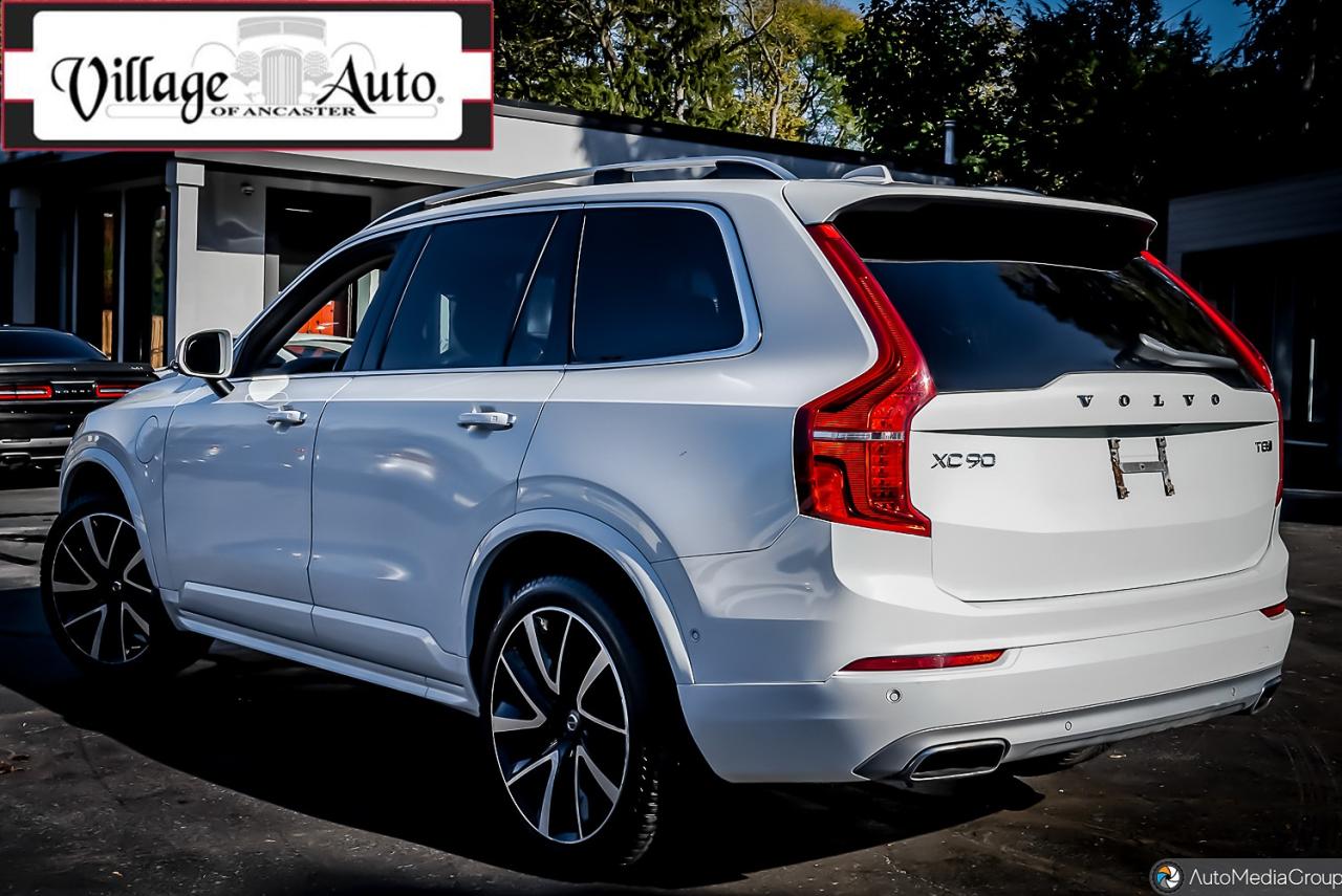 2019 Volvo XC90 T8 eAWD Plug-In Hybrid Momentum - Photo #2