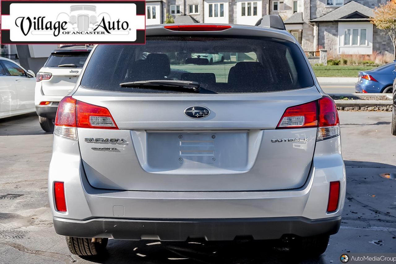 2012 Subaru Outback 2.5i Touring - Photo #5