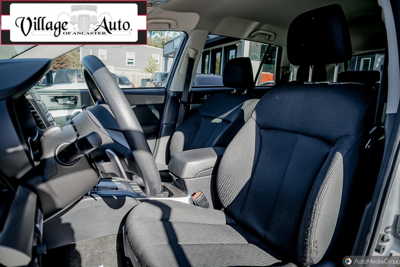 2012 Subaru Outback 2.5i Touring - Photo #12