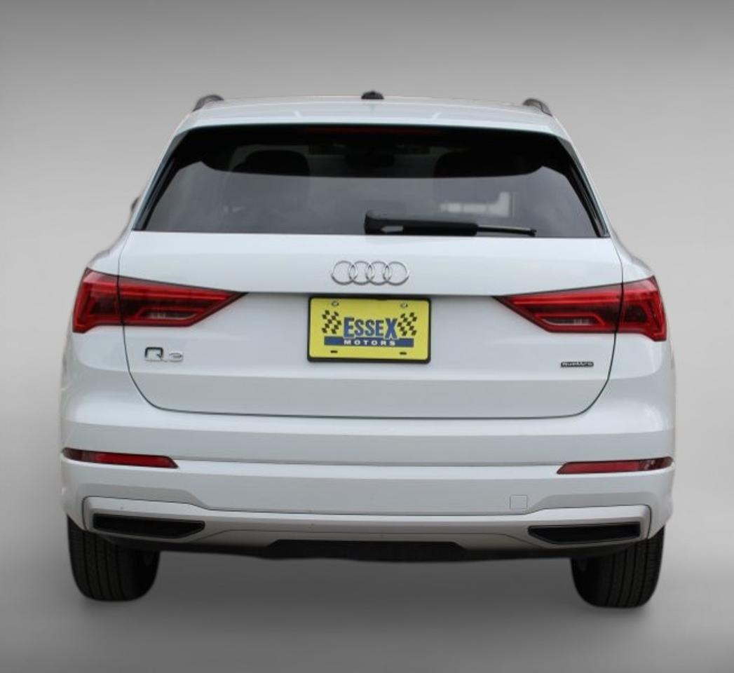 2021 Audi Q3 Komfort*Low K*AWD*Heated Leather*Moon Roof*CarPlay Photo