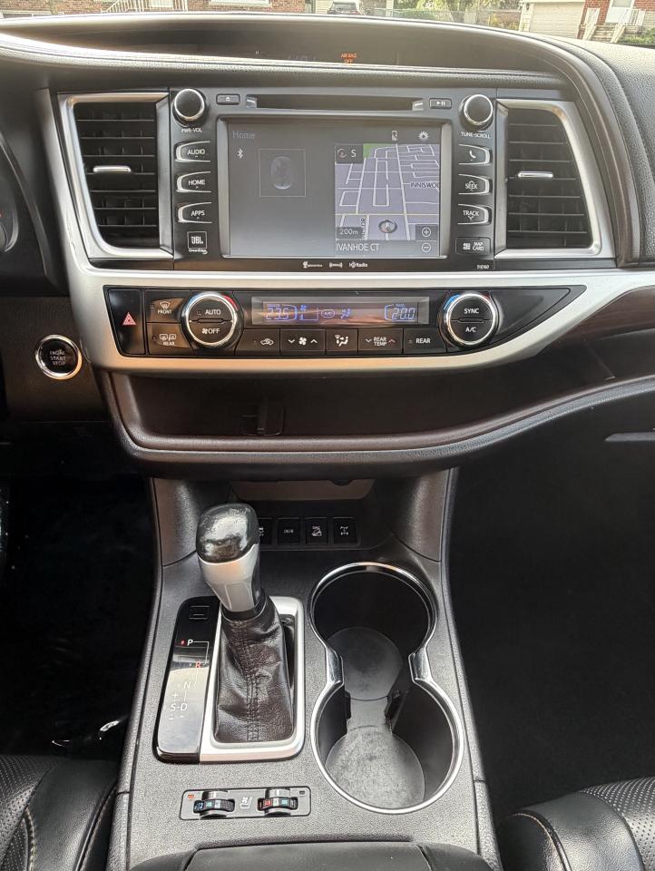 2016 Toyota Highlander Limited AWD V6 - Photo #23