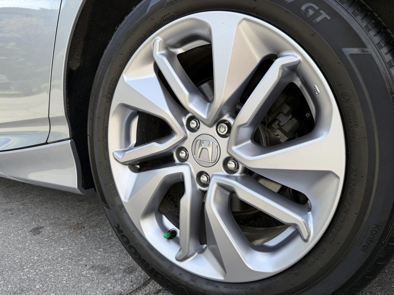 2018 Honda Accord LX CVT - Photo #8