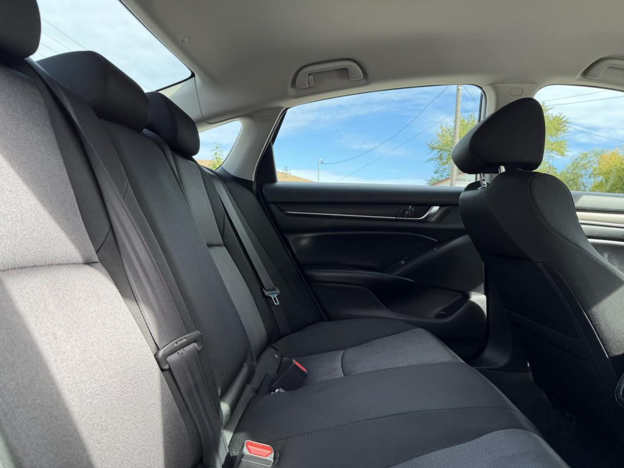 2018 Honda Accord LX CVT - Photo #11