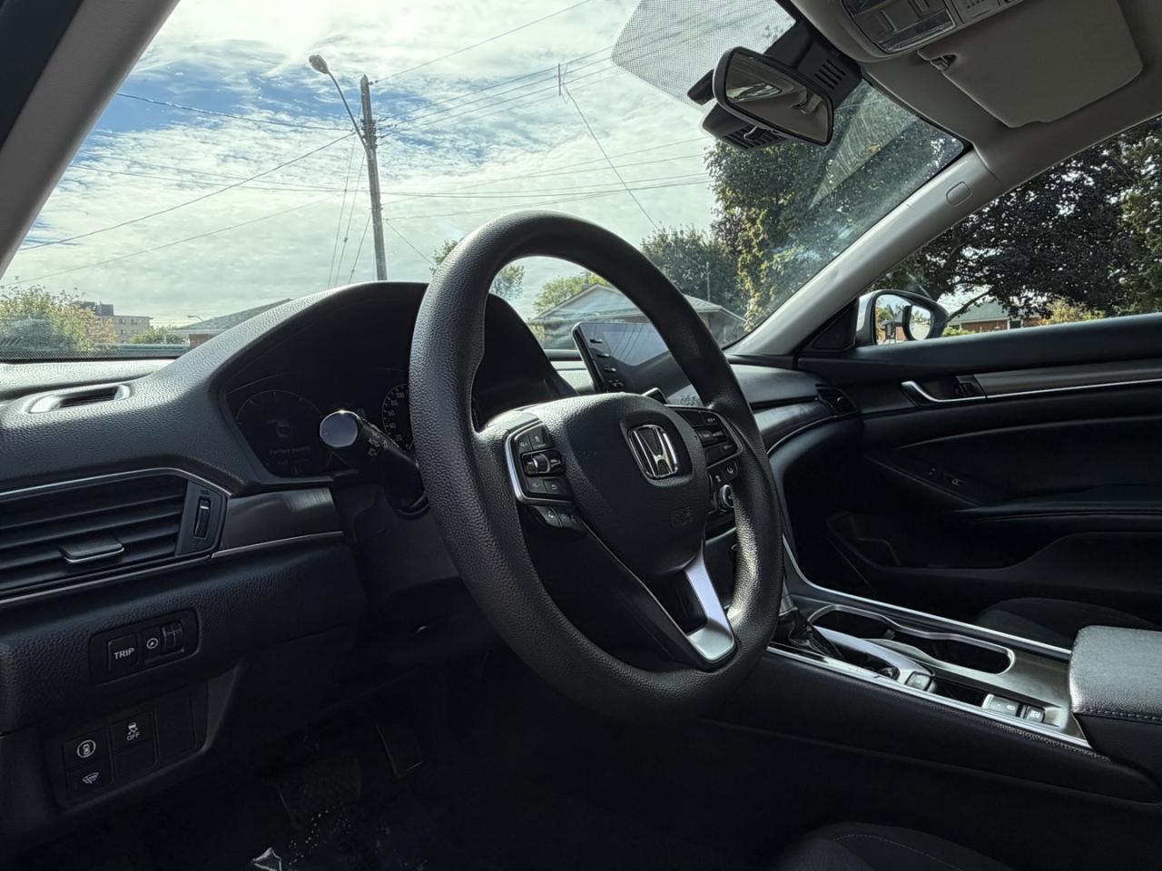 2018 Honda Accord LX CVT - Photo #17