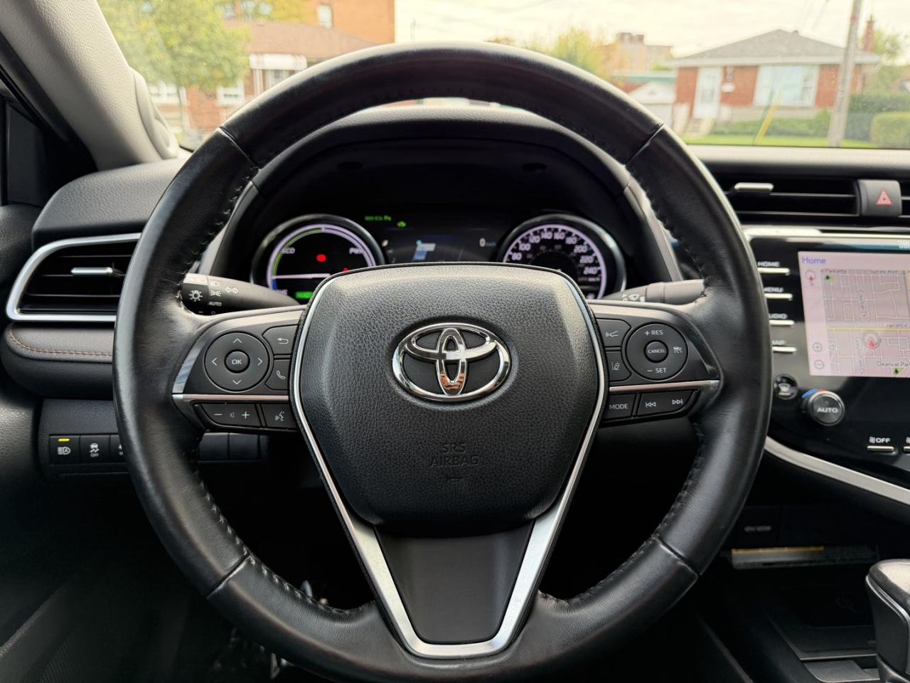 2018 Toyota Camry HYBRID XLE - Photo #17
