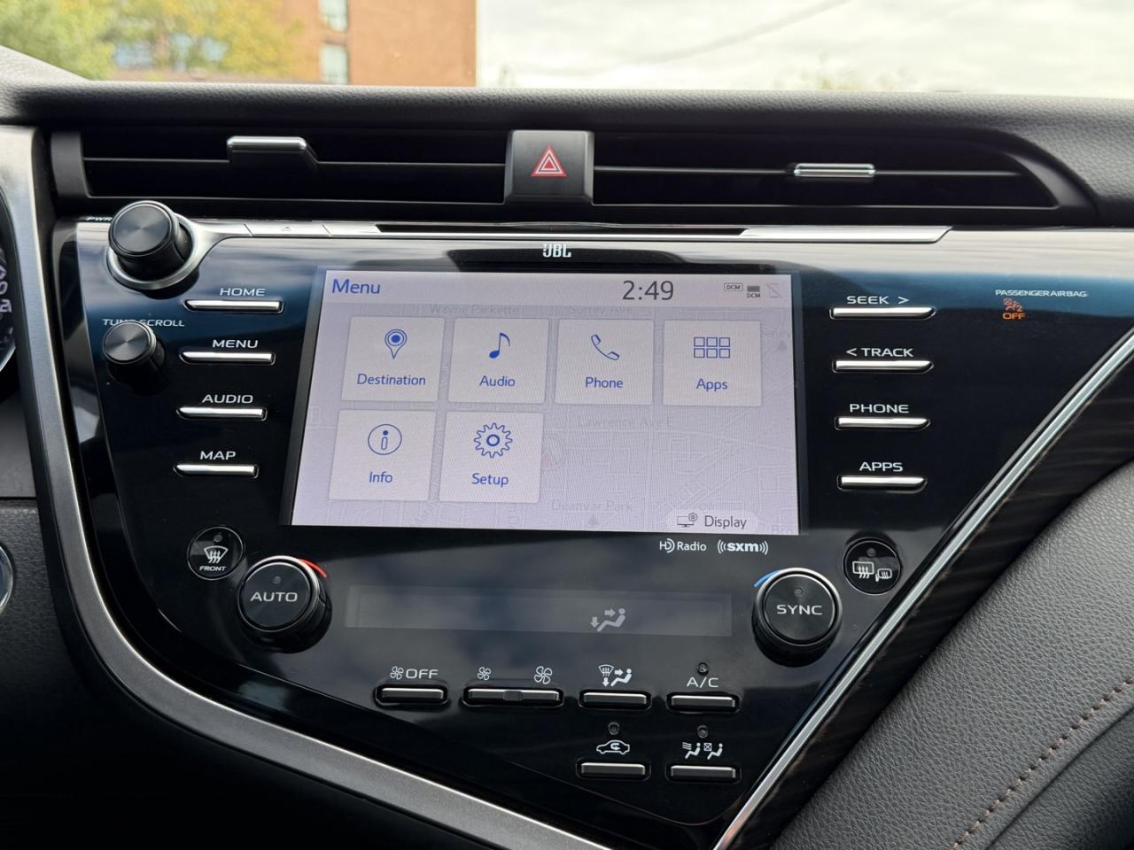 2018 Toyota Camry HYBRID XLE - Photo #21
