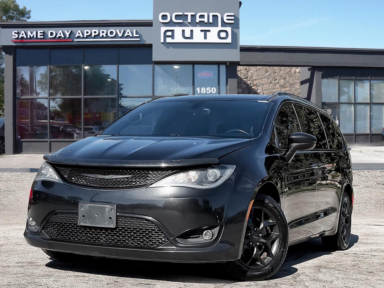 Used 2019 Chrysler Pacifica Touring Plus for sale in Scarborough, ON