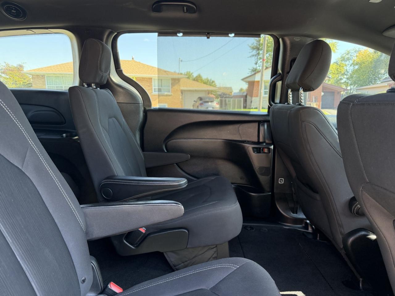 2019 Chrysler Pacifica Touring Plus - Photo #10