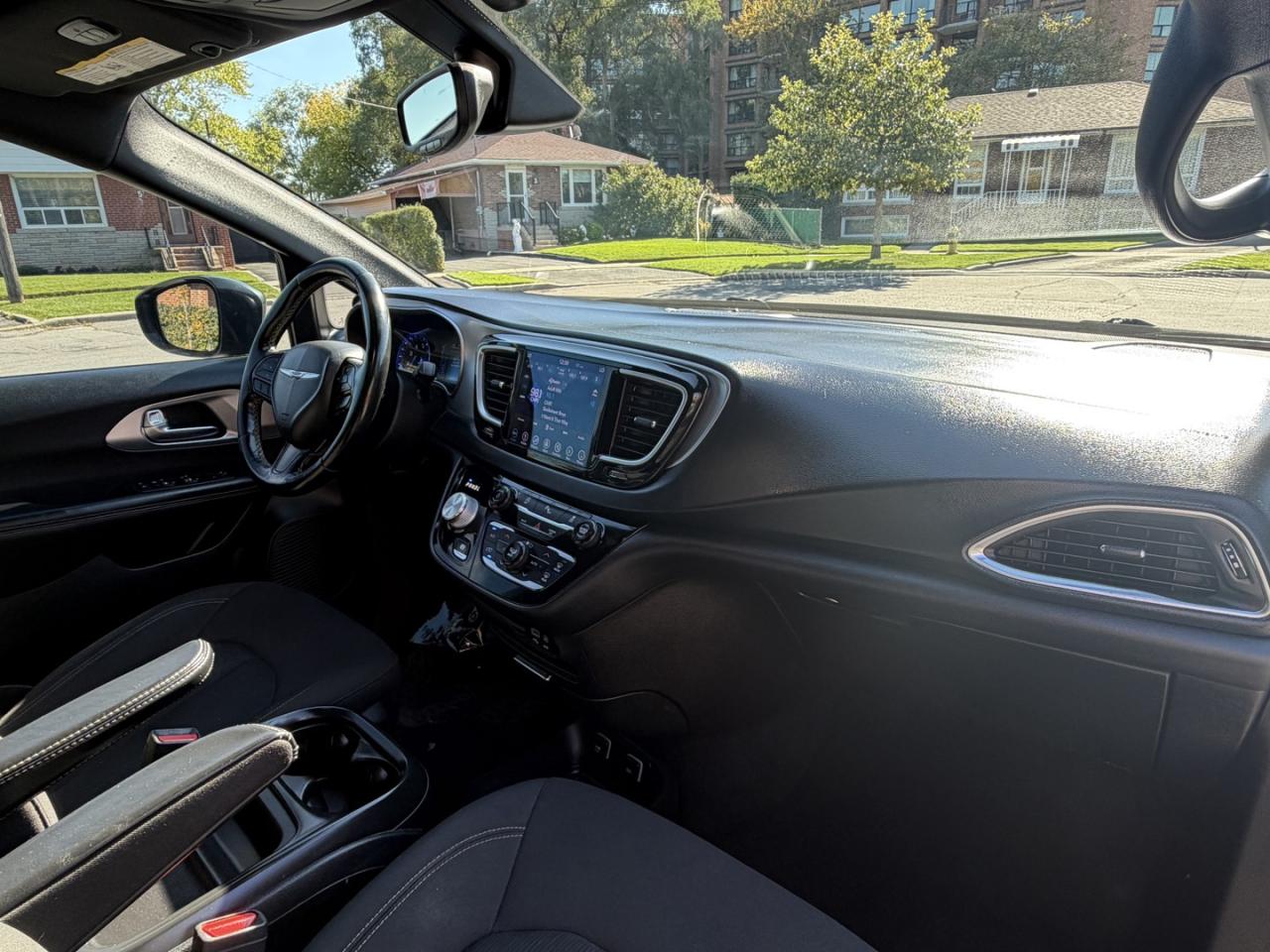 2019 Chrysler Pacifica Touring Plus - Photo #12