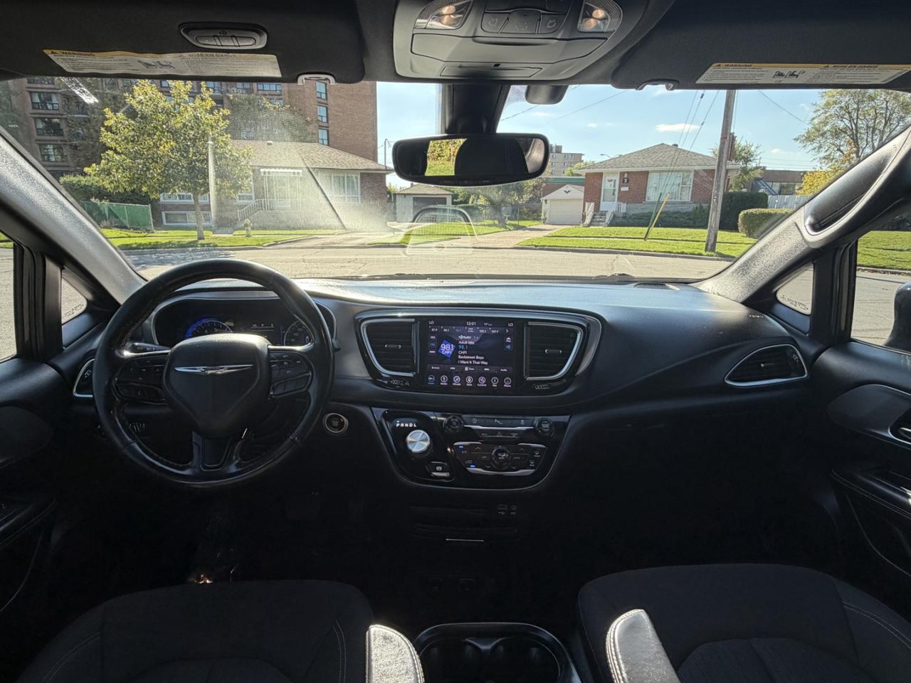 2019 Chrysler Pacifica Touring Plus - Photo #14