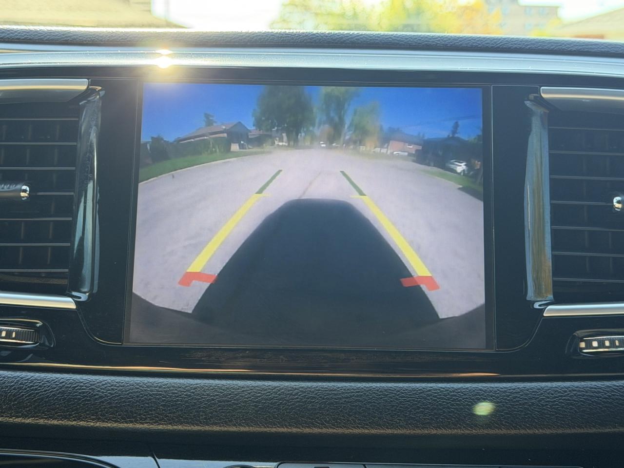 2019 Chrysler Pacifica Touring Plus - Photo #18