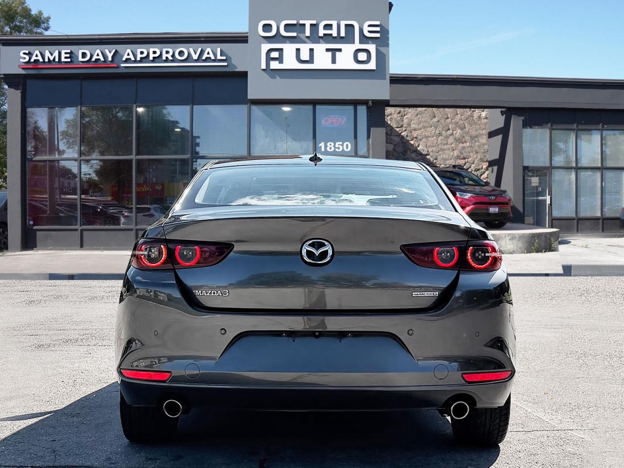 2019 Mazda MAZDA3 GT - Photo #5
