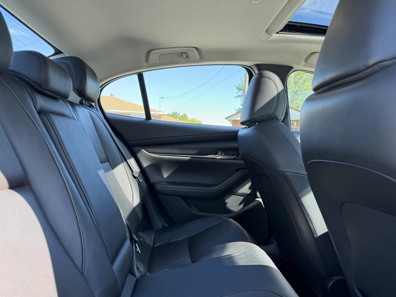 2019 Mazda MAZDA3 GT - Photo #10