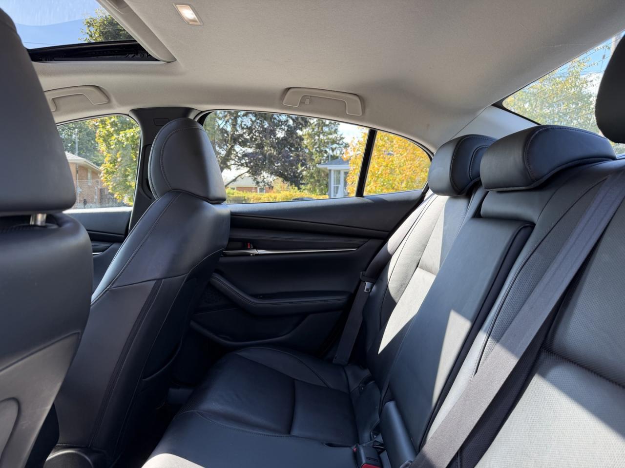 2019 Mazda MAZDA3 GT - Photo #13