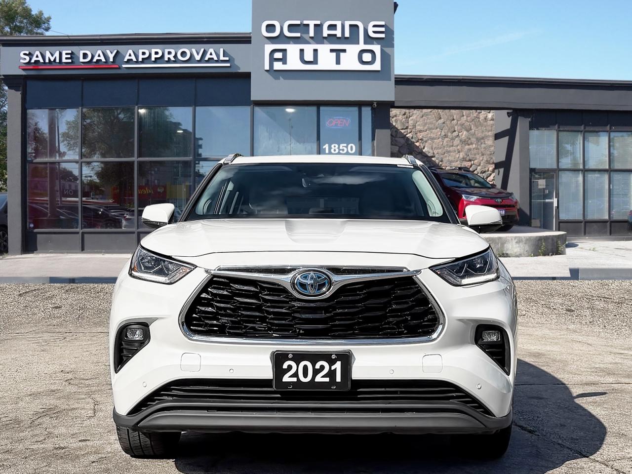 2021 Toyota Highlander HYBRID Limited AWD - Photo #2