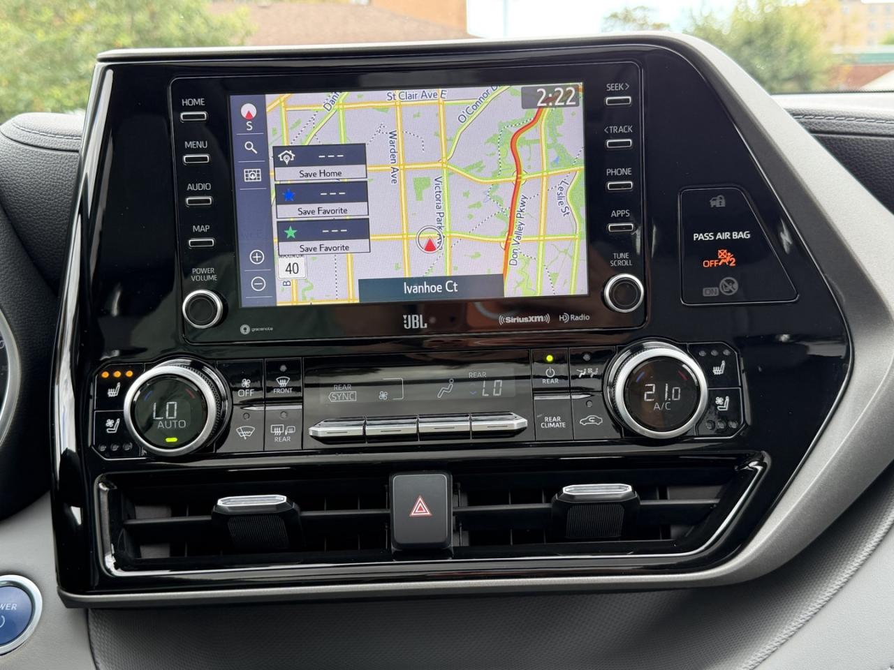 2021 Toyota Highlander HYBRID Limited AWD - Photo #19