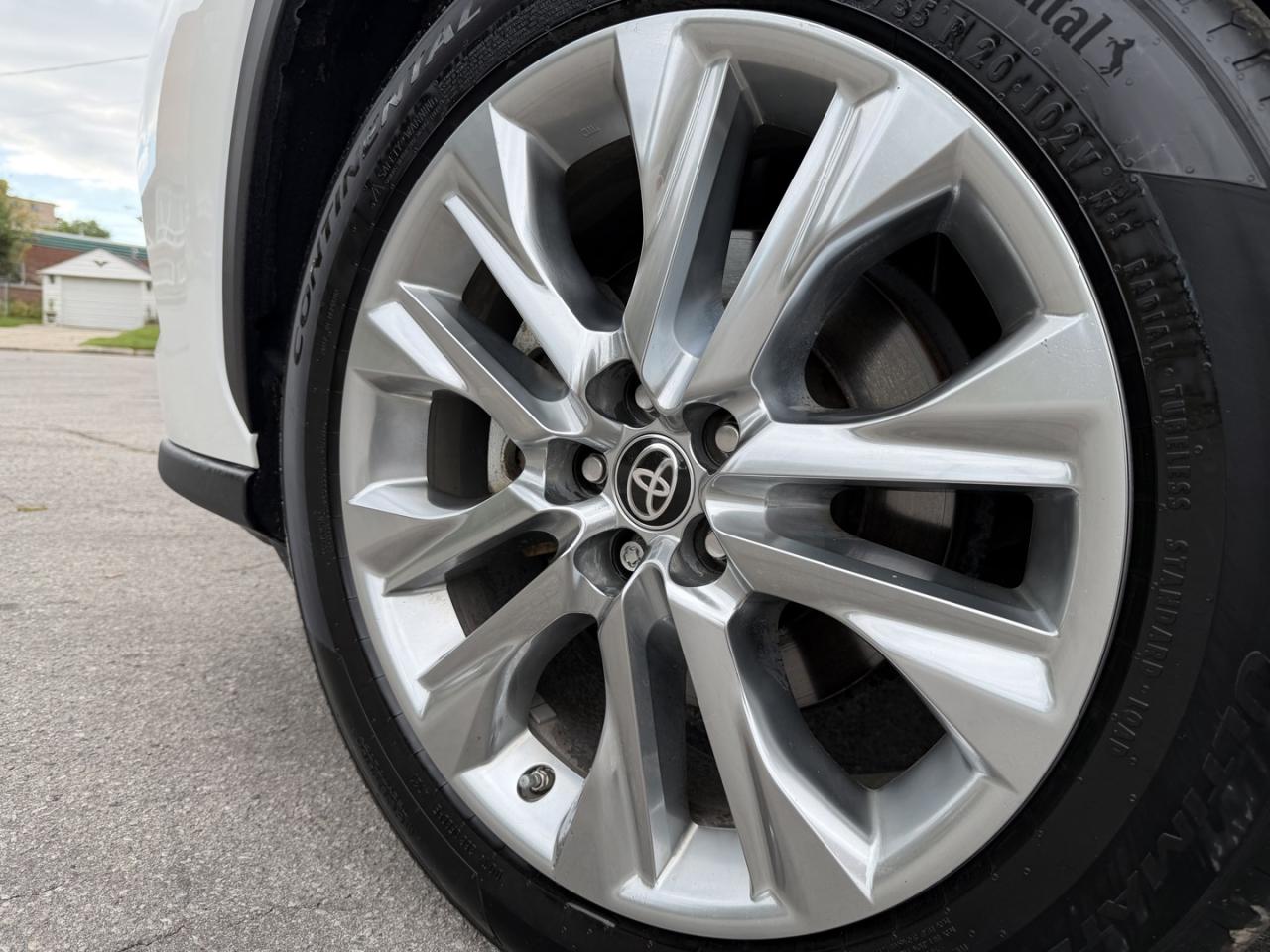 2021 Toyota Highlander HYBRID Limited AWD - Photo #25