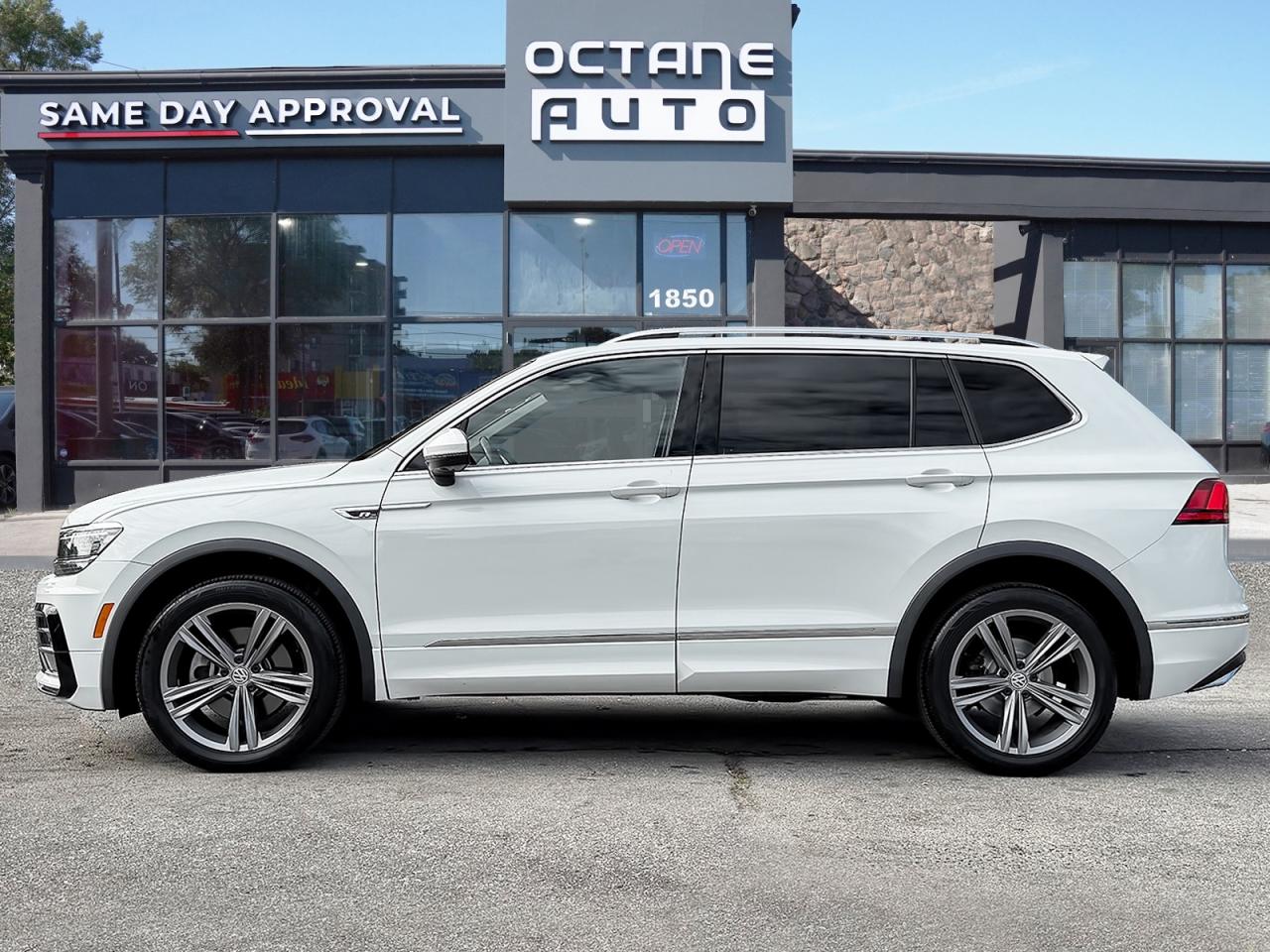 2021 Volkswagen Tiguan Highline 4MOTION Photo2