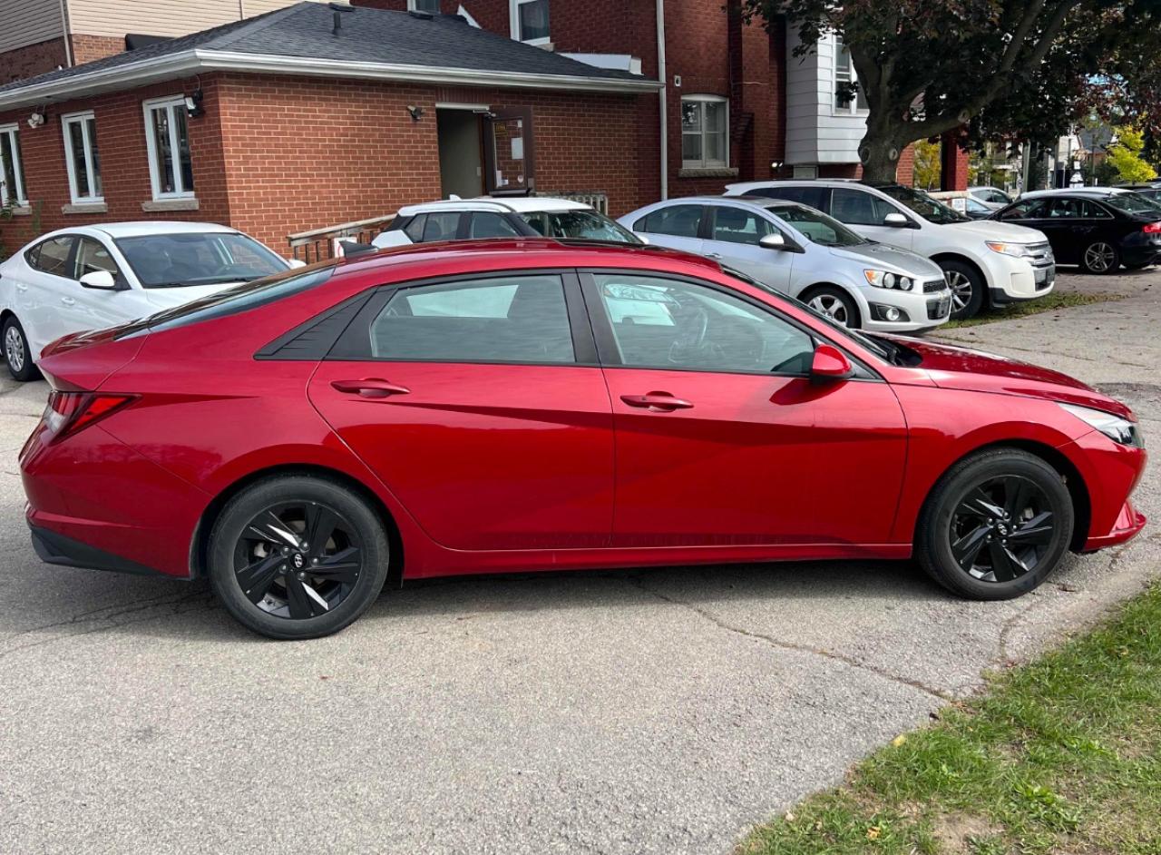 2022 Hyundai Elantra Preferred w/Sun & Tech Package *ONE OWNER / Clean Carfax - Photo #5