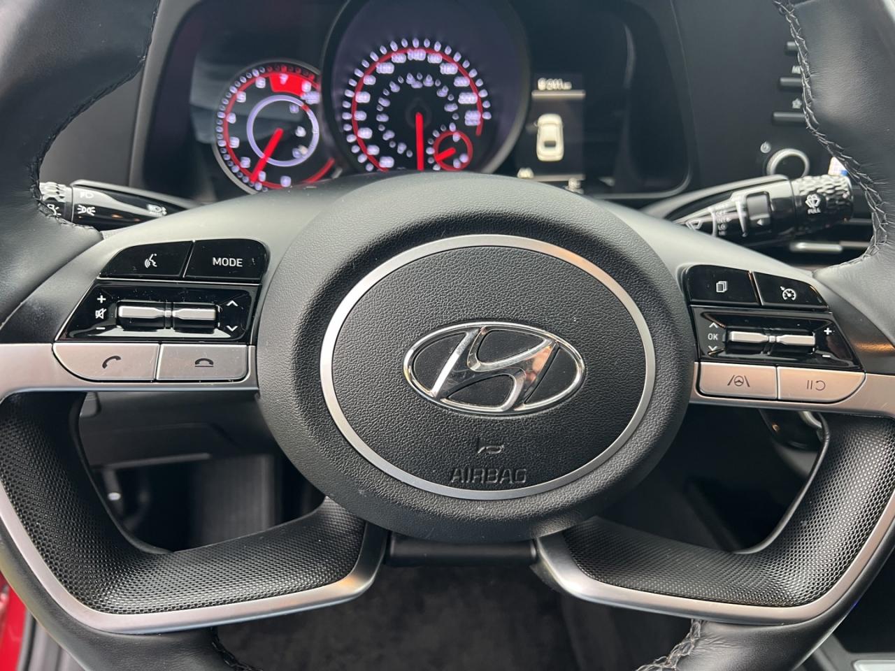 2022 Hyundai Elantra Preferred w/Sun & Tech Package *ONE OWNER / Clean Carfax - Photo #13