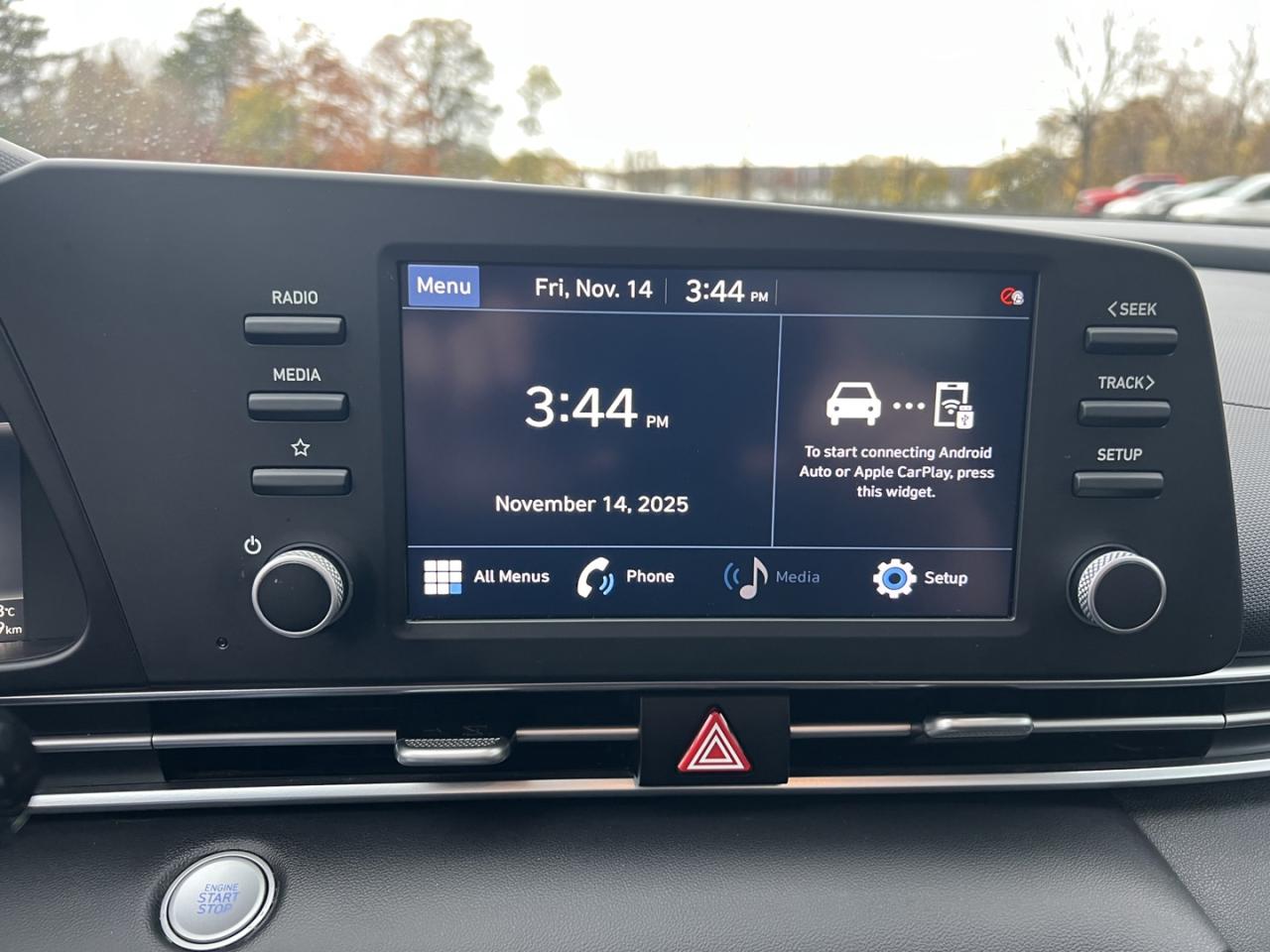 2022 Hyundai Elantra Preferred w/Sun & Tech Package *ONE OWNER / Clean Carfax - Photo #15