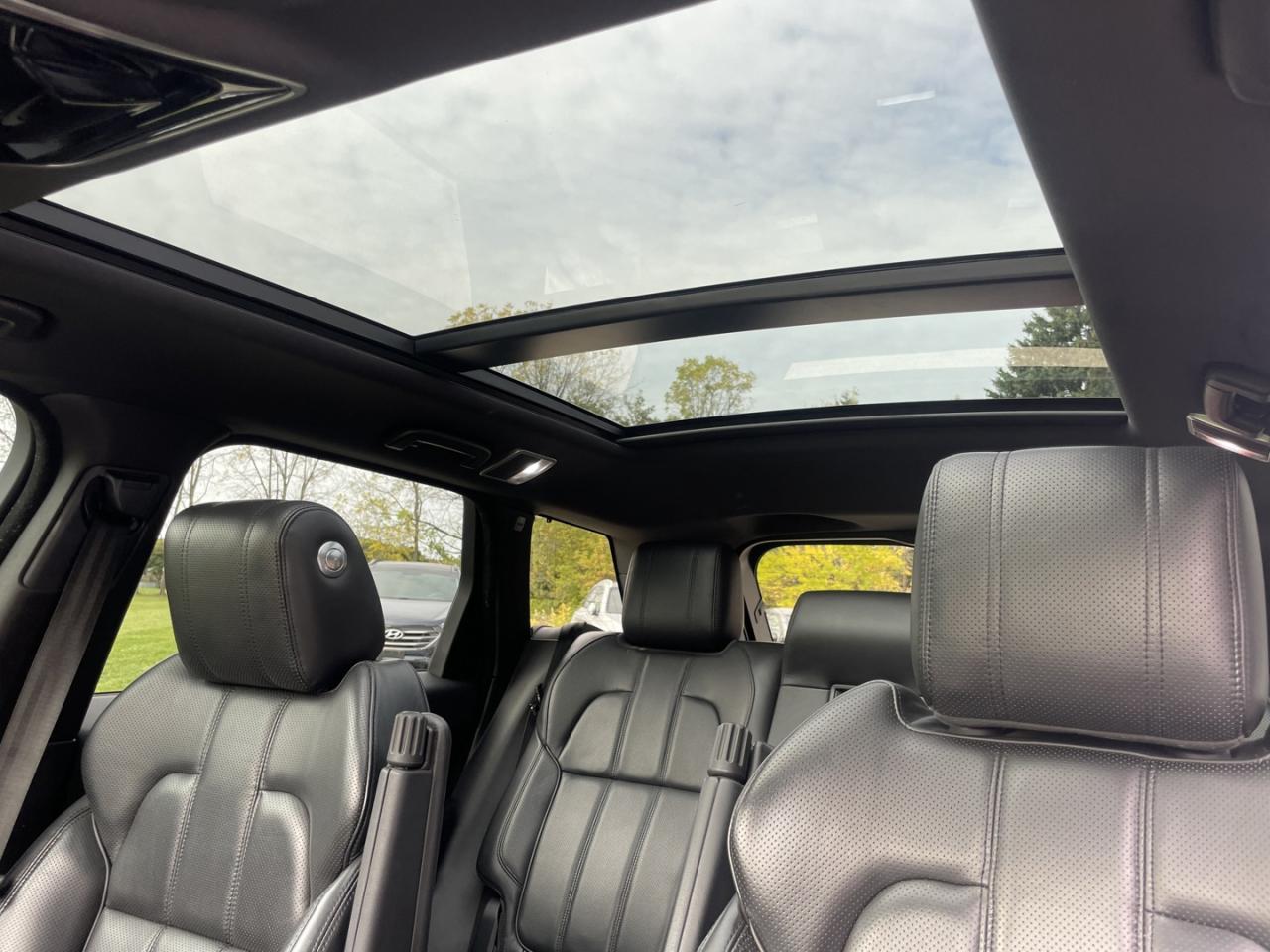 2016 Land Rover Range Rover Sport Td6 HSE * Dealer Serviced / Clean Carfax - Photo #11