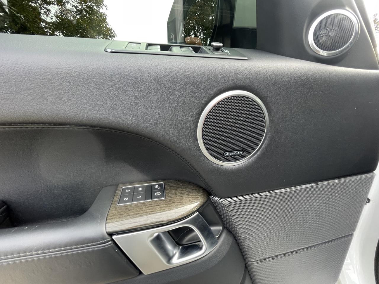 2016 Land Rover Range Rover Sport Td6 HSE * Dealer Serviced / Clean Carfax - Photo #22