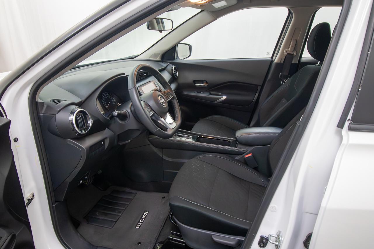 2024 Nissan Kicks SV Photo5