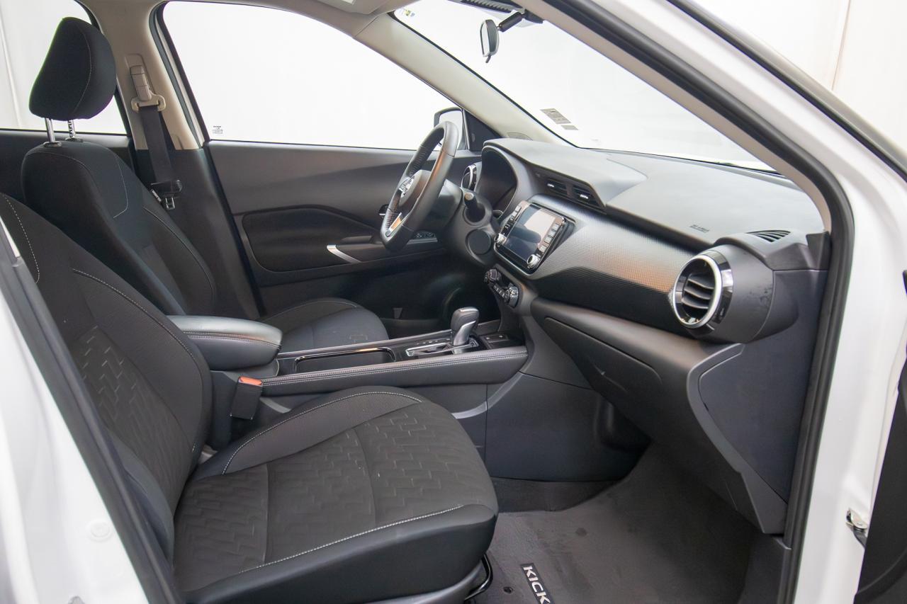 2024 Nissan Kicks SV Photo5