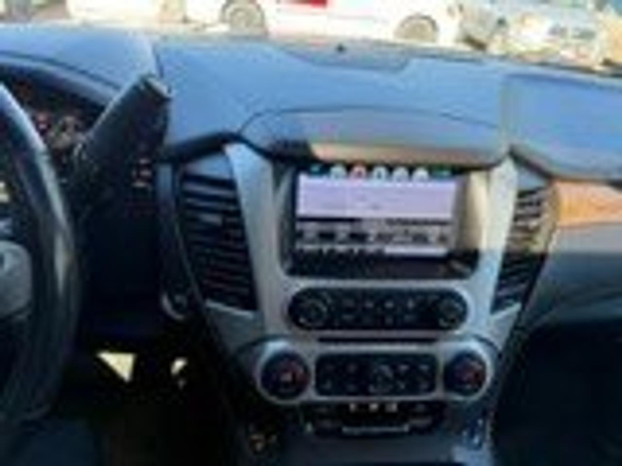2020 GMC Yukon 4WD 4dr Denali-full loaded Photo