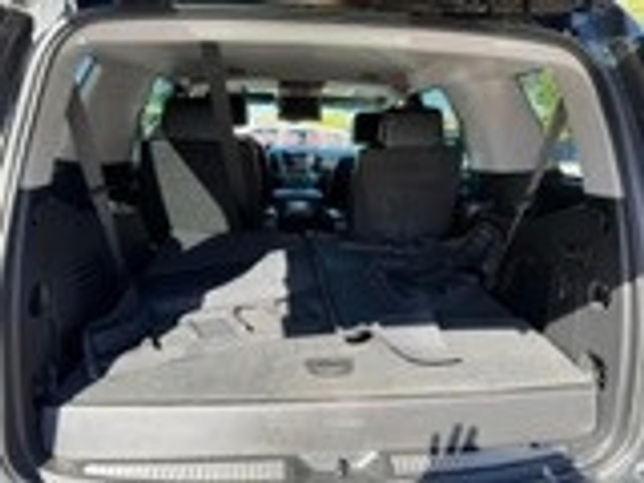2020 GMC Yukon 4WD 4dr Denali-full loaded Photo