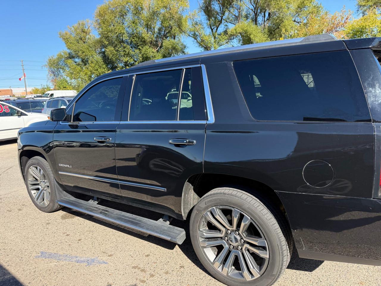 2020 GMC Yukon 4WD 4dr Denali-full loaded Photo