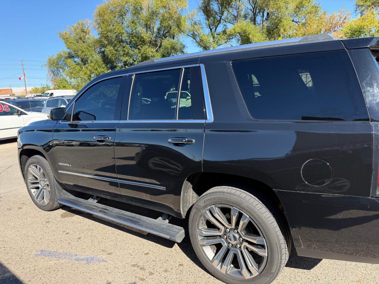 2020 GMC Yukon 4WD 4dr Denali-full loaded Photo