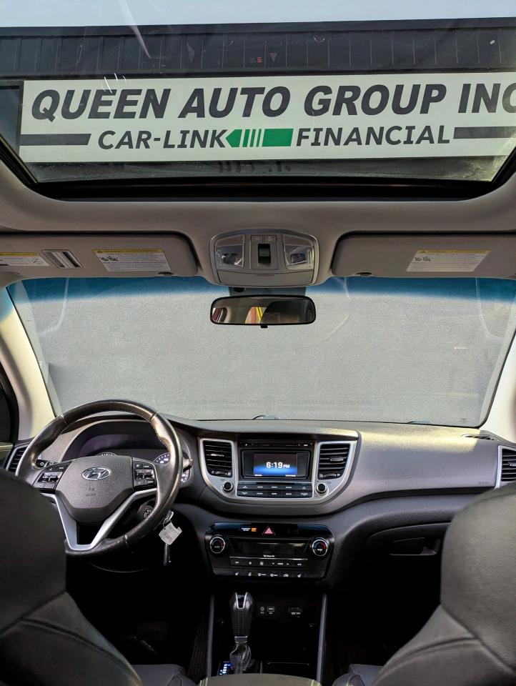 2017 Hyundai Tucson AWD 4dr 2.0L SE LIMITED Photo