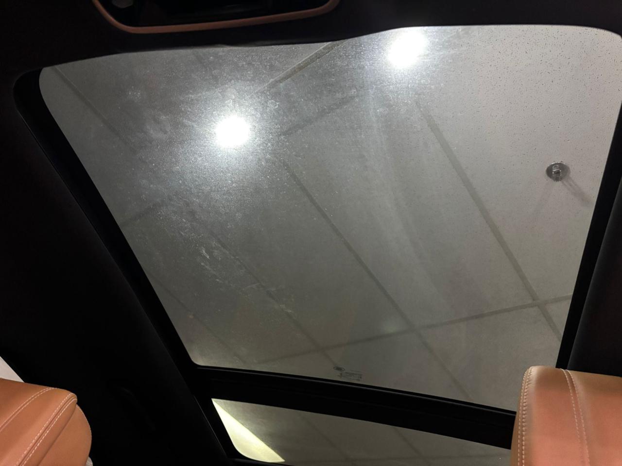 2019 Land Rover Range Rover Velar D180 R-Dynamic SE $0 % DOWN FINANCE OAC Photo