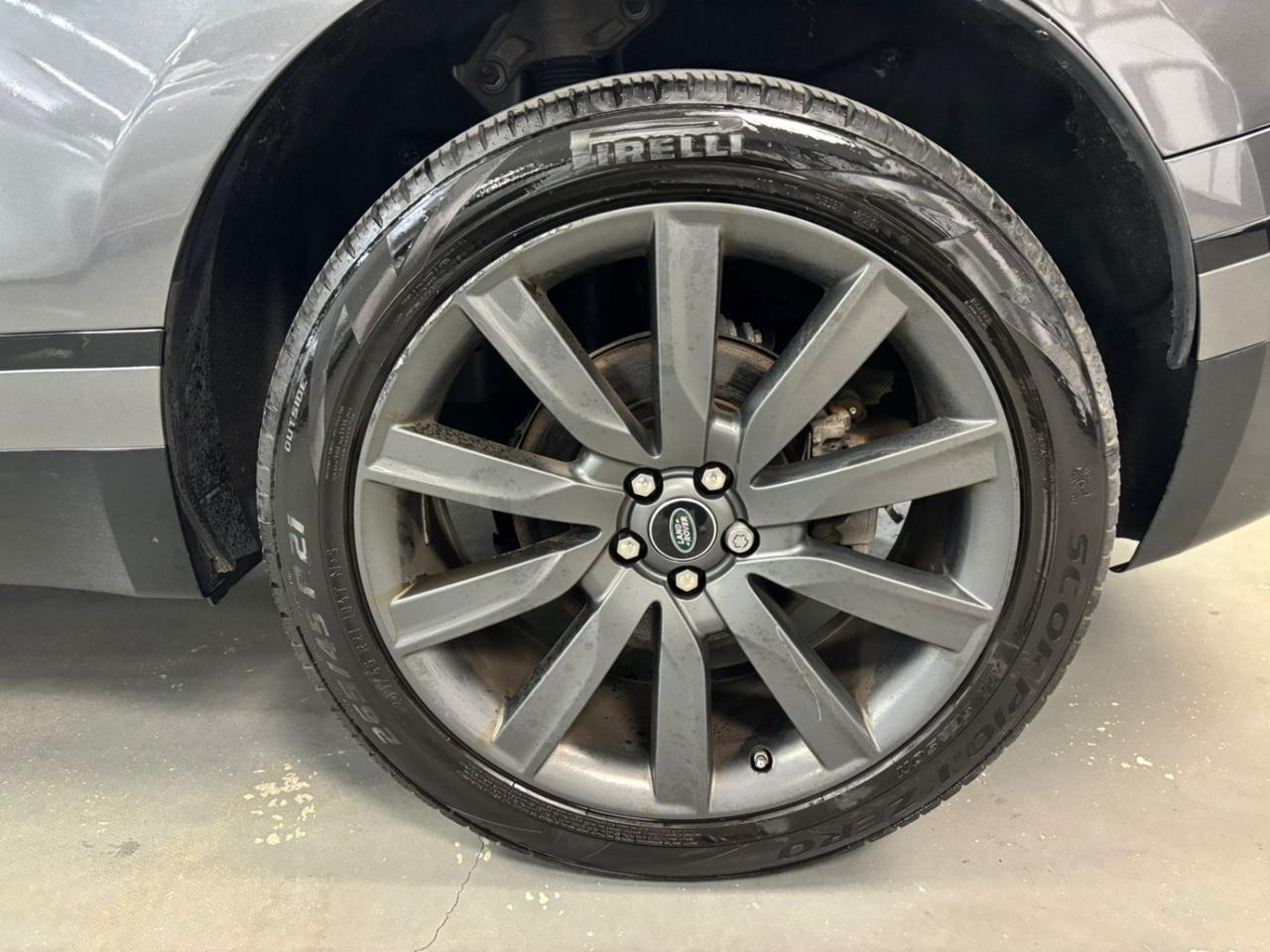 2019 Land Rover Range Rover Velar D180 R-Dynamic SE $0 % DOWN FINANCE OAC Photo