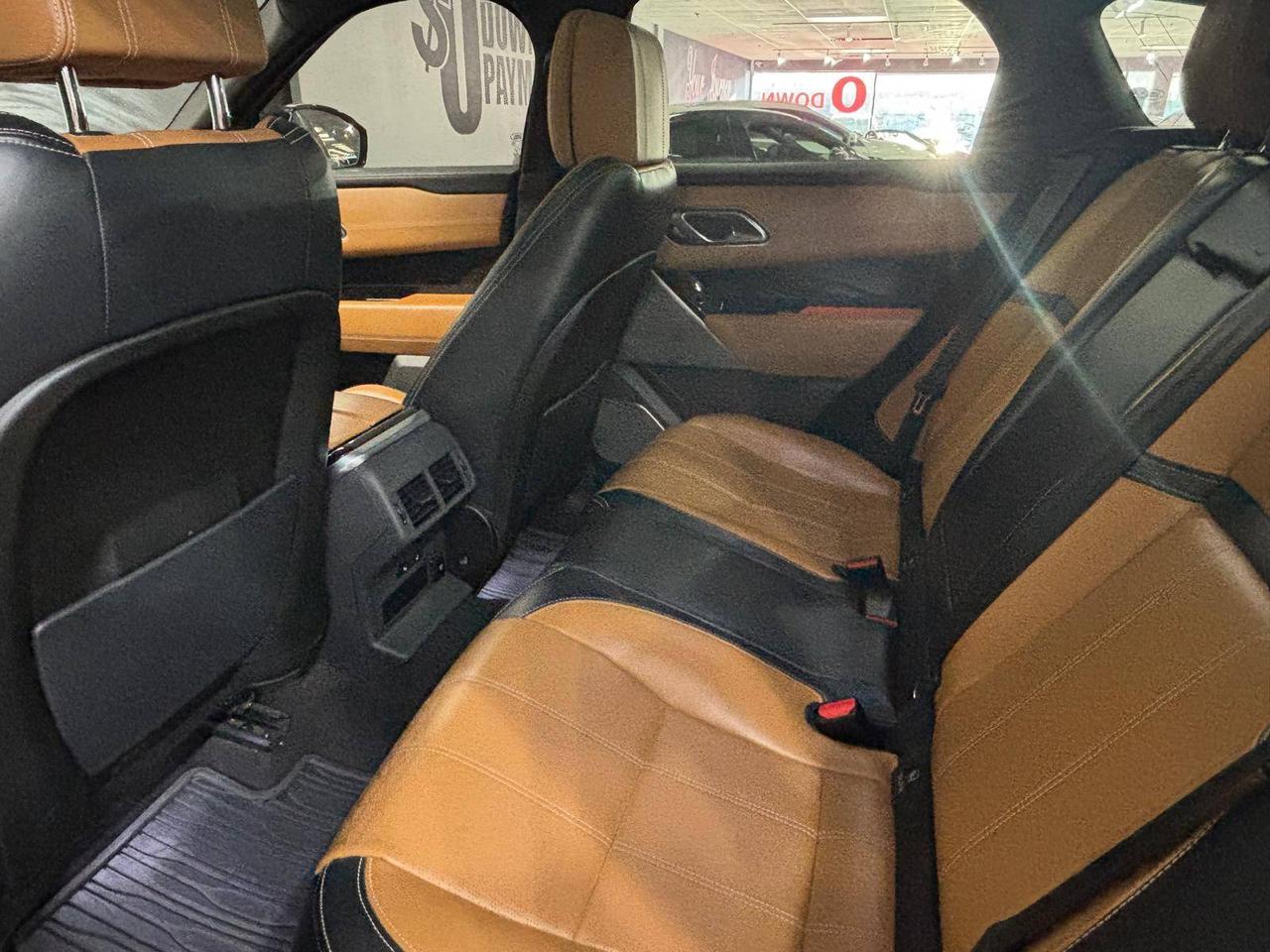 2019 Land Rover Range Rover Velar D180 R-Dynamic SE $0 % DOWN FINANCE OAC Photo