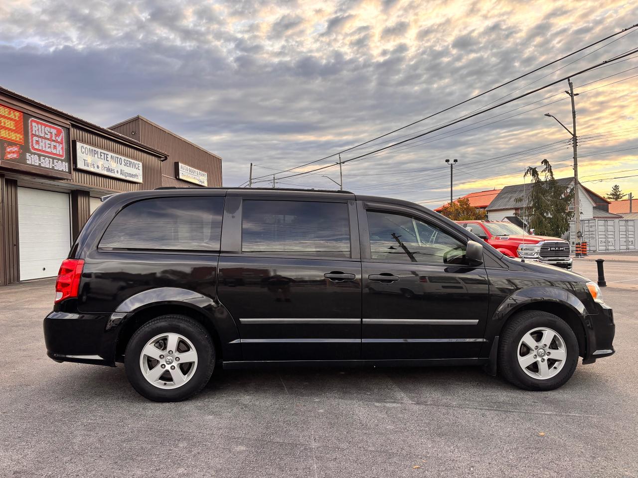 2012 Dodge Grand Caravan GREAT BUY!, DUAL CLIMATE! COMES SAFETY CERTIFIED!
