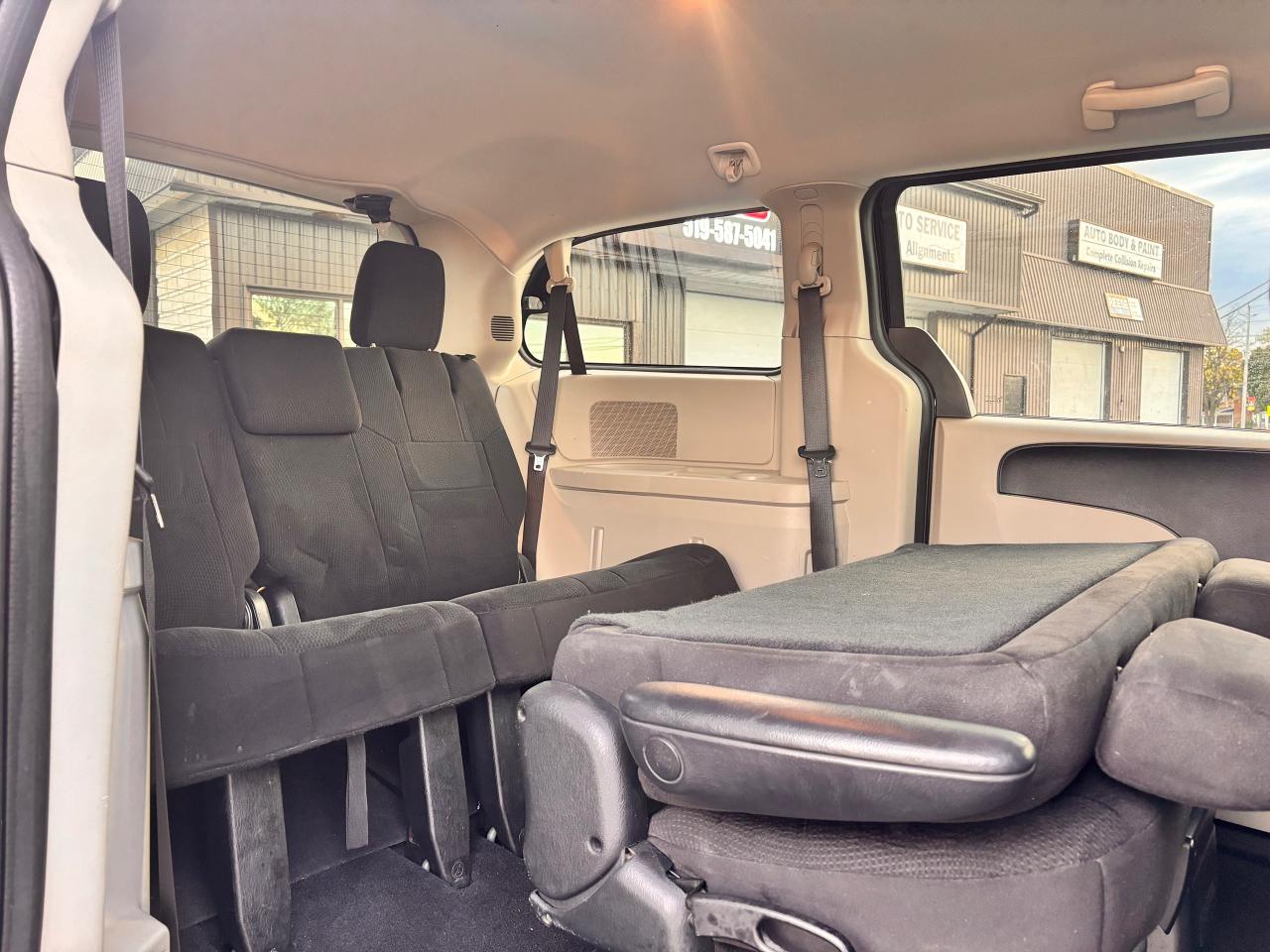 2012 Dodge Grand Caravan GREAT BUY!, DUAL CLIMATE! COMES SAFETY CERTIFIED!