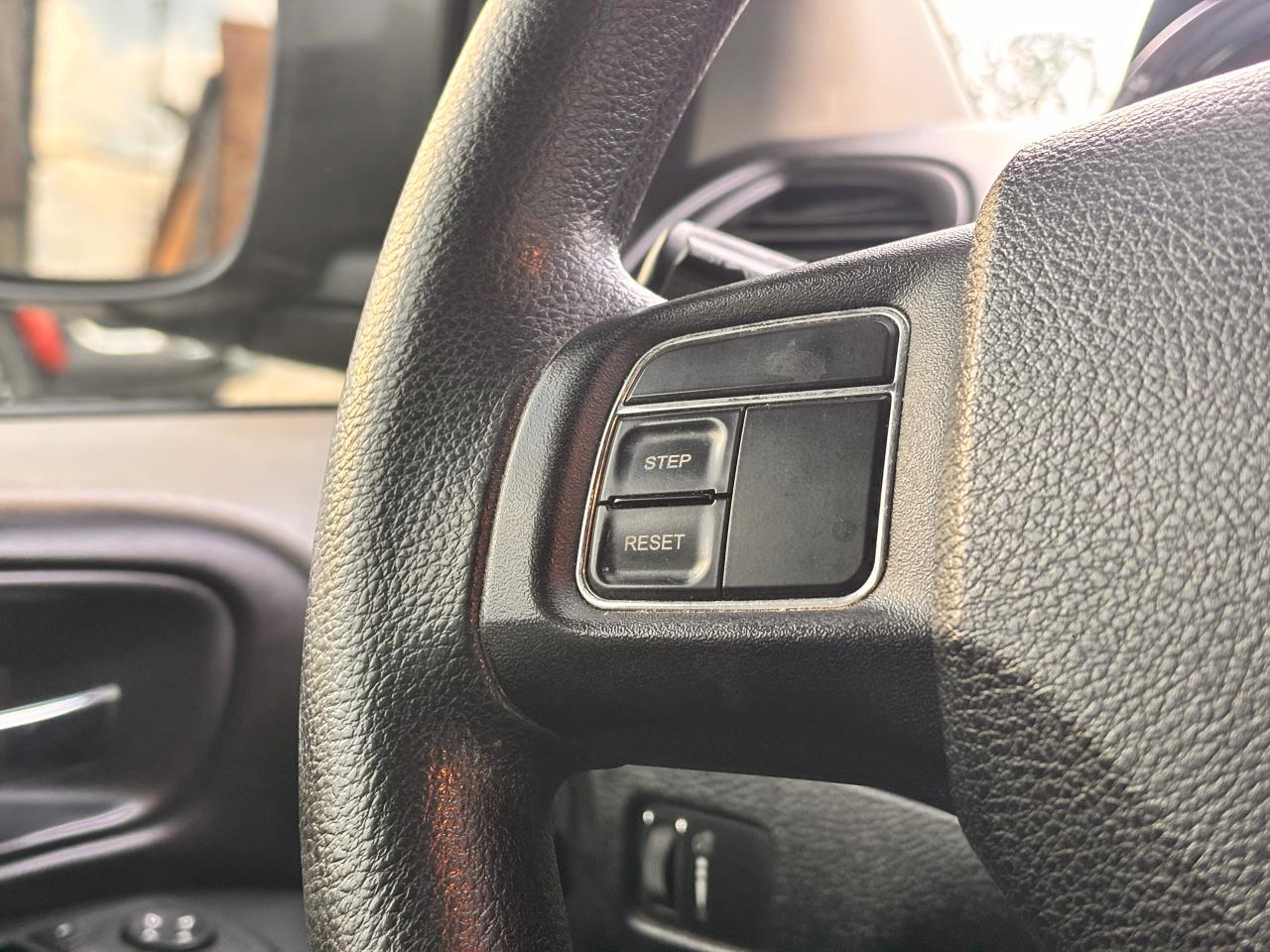 2012 Dodge Grand Caravan GREAT BUY!, DUAL CLIMATE! COMES SAFETY CERTIFIED!