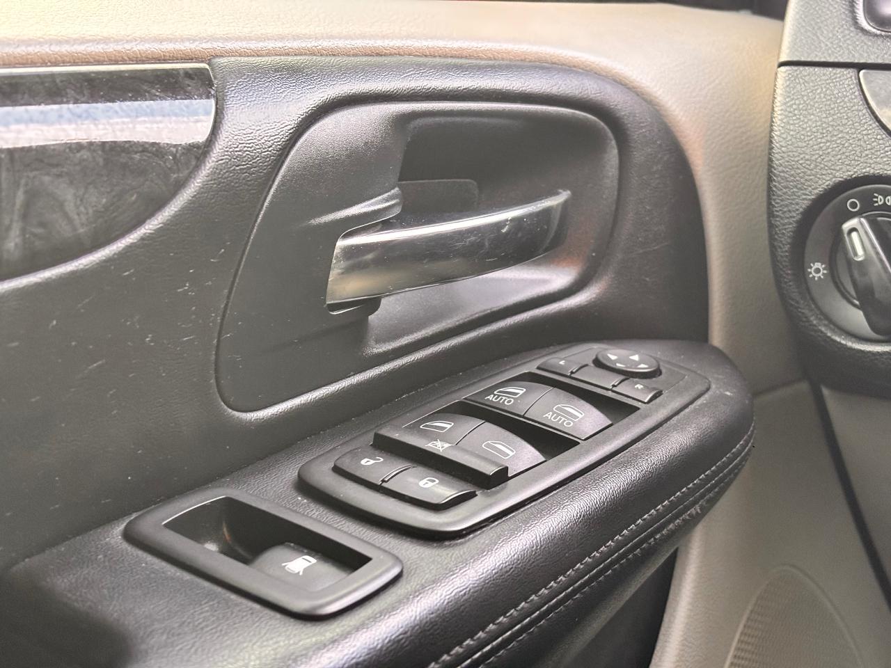 2012 Dodge Grand Caravan GREAT BUY!, DUAL CLIMATE! COMES SAFETY CERTIFIED!