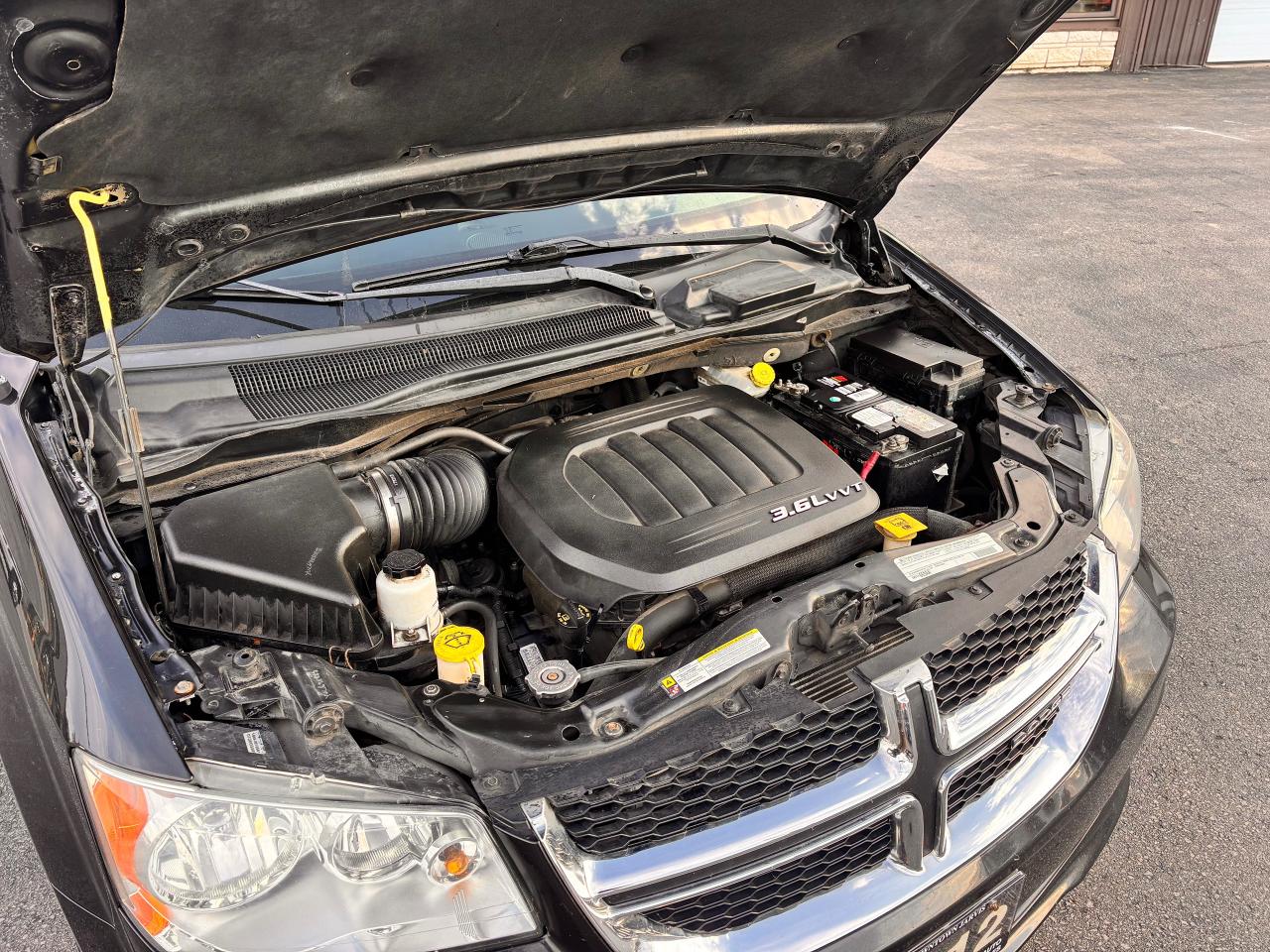 2012 Dodge Grand Caravan GREAT BUY!, DUAL CLIMATE! COMES SAFETY CERTIFIED!