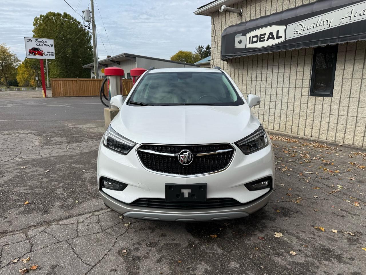 2019 Buick Encore Essence - Photo #2