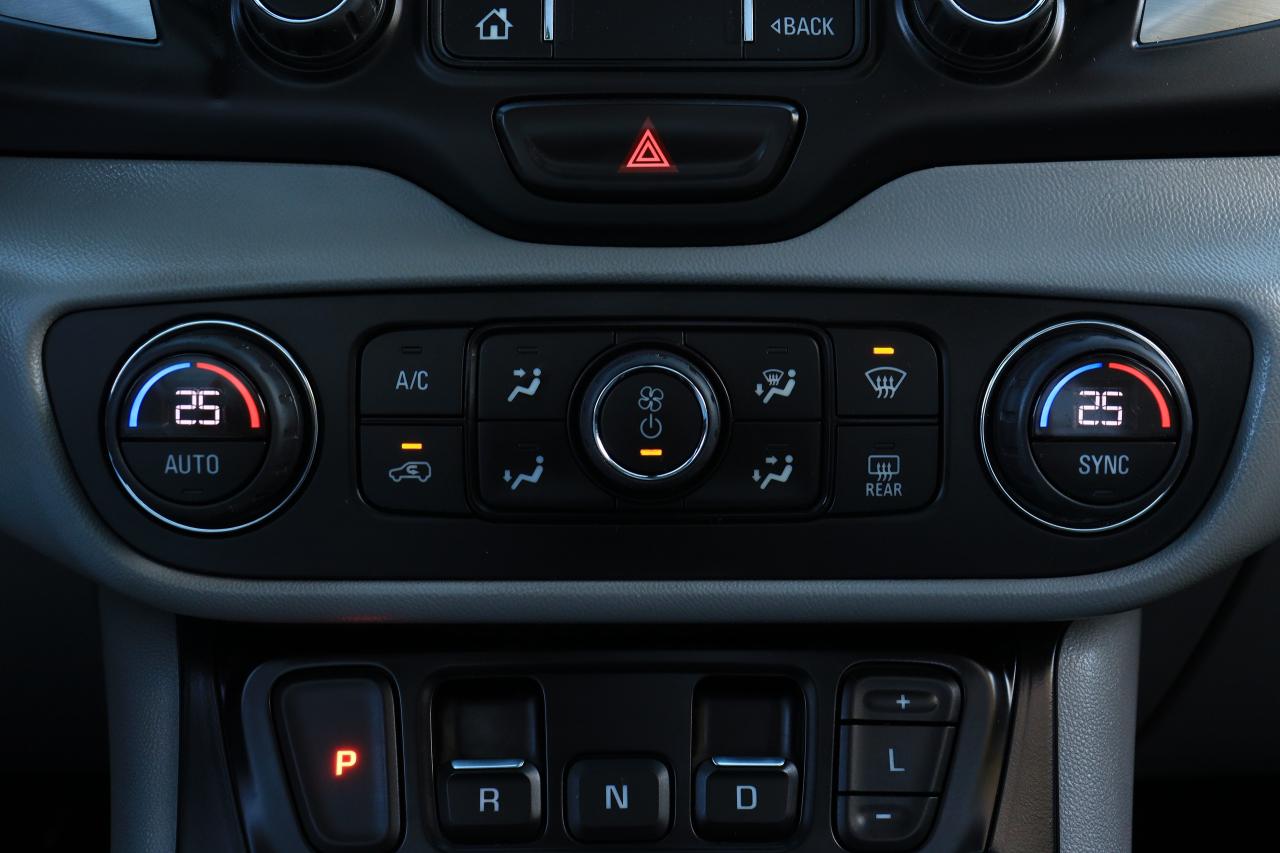 2020 GMC Terrain SLT | AWD | 2.0L | Leather | Roof | Nav&Cam | BSM+ Photo